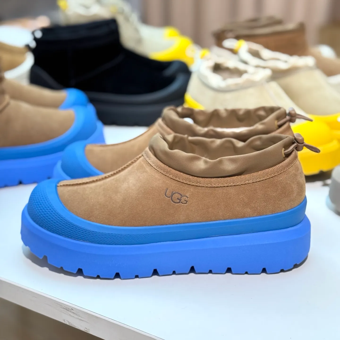 Local 💰600 Exclusive version Original OEM grade UGG Wang Yibo's same style High-end exclusive supply Pyramid-top workmanship quality High-end needs to come # Big advantage supply ❗️❗️❗️ Low-top men's and women's shoes size: 36 37 38 39 40 41 42 43 44#